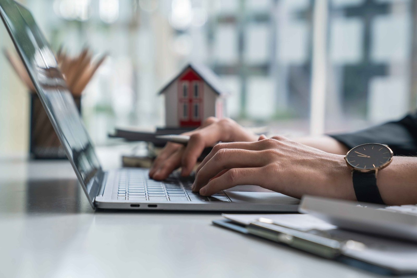 Beginner’s Guide to Winning Tax Deed Auctions Online