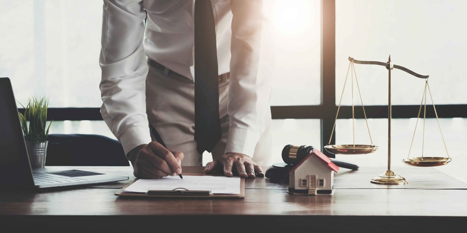 Smart Bidding Tips for House Auctions Near You Contact Today!